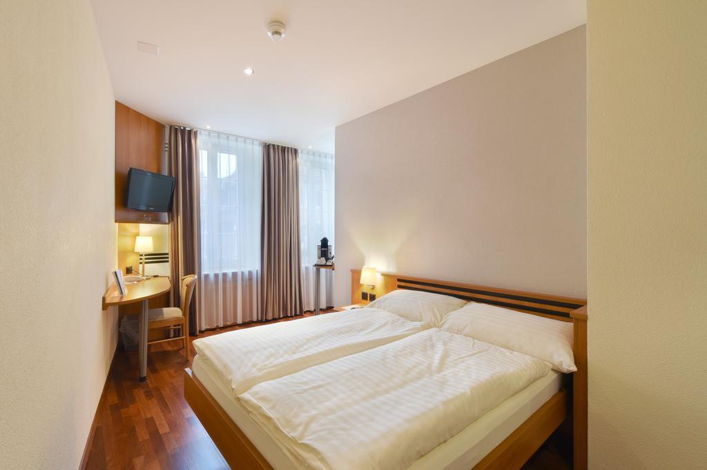 Apart Hotel Amadeo Zofingen Δωμάτιο φωτογραφία