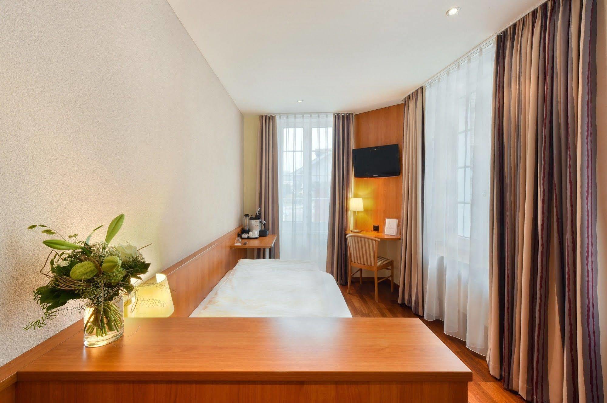 Apart Hotel Amadeo Zofingen Εξωτερικό φωτογραφία